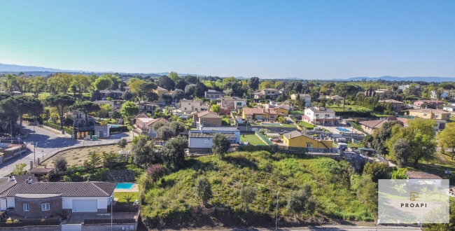 PARCELA URBANA VILOBÍ D'ONYAR (CAN TARRÉS)
