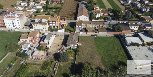 PARCELA URBANA FLAÇÀ