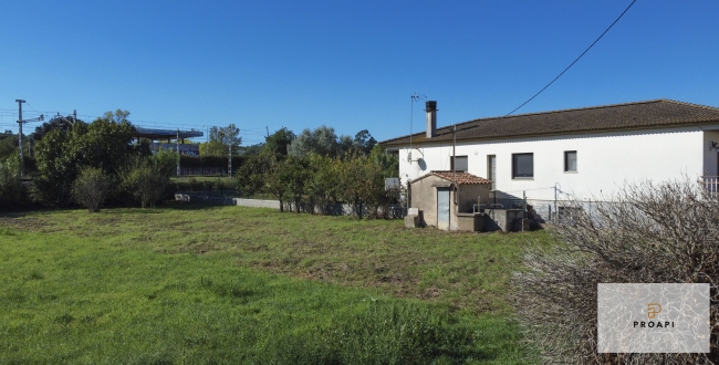 PARCELA URBANA FLAÇÀ