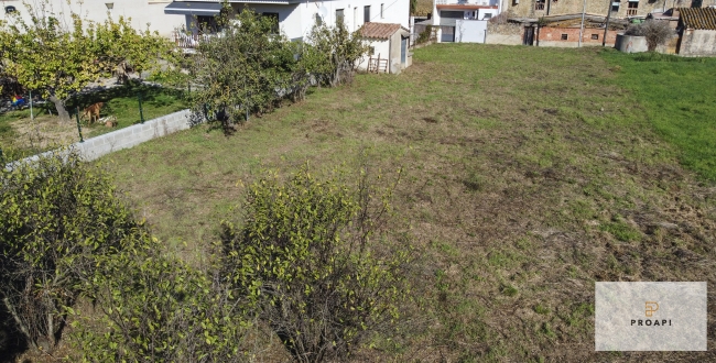 PARCELA URBANA FLAÇÀ