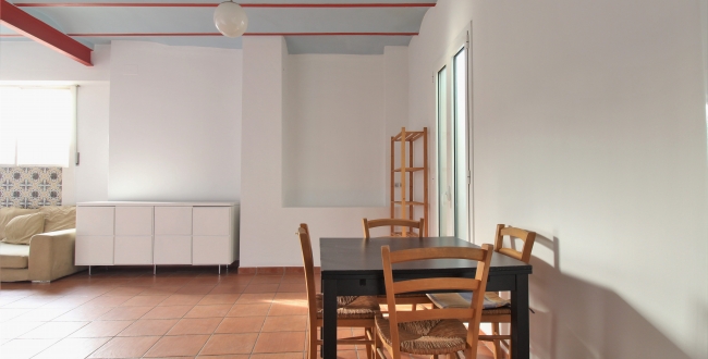 PISO DE 3 HABITACIONES DOBLES EN EXCELENTE UBICACIÓN EN EL BARRIO VELL DE GIRONA