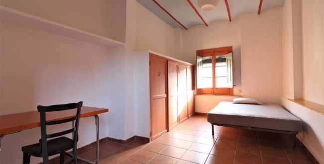 PISO DE 3 HABITACIONES DOBLES EN EXCELENTE UBICACIÓN EN EL BARRIO VELL DE GIRONA