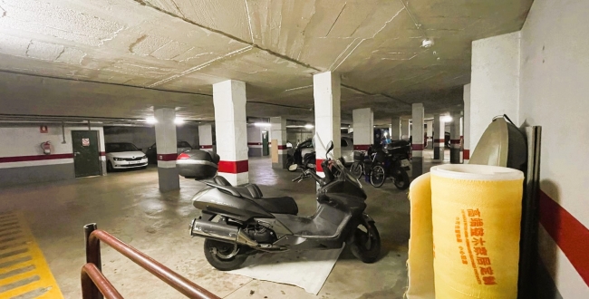 DÚPLEX IMPECABLE AMB PÀRQUING I TRASTER INCLÒS