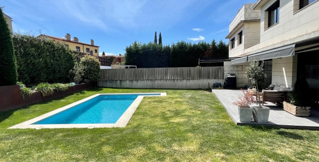MAISON DE VILLE SEMI-NEUF À VENDRE À PALAU - GIRONA