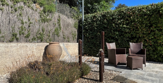 CASA UNIFAMILIAR CON VIVIENDA EN UNA SOLA PLANTA, PRIVACIDAD Y VISTAS EN LA ZONA DE PALAU - GIRONA