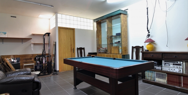 CASA UNIFAMILIAR CON VIVIENDA EN UNA SOLA PLANTA, PRIVACIDAD Y VISTAS EN LA ZONA DE PALAU - GIRONA