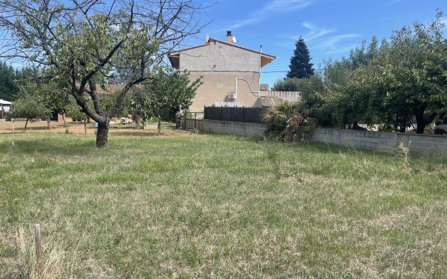 TERRAIN SITUÉ DANS UN QUARTIER SUPER CALME DE LA BELLE VILLE DE BORDILS