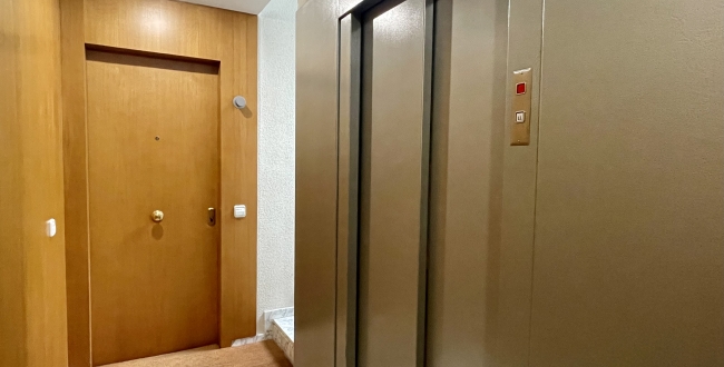 PISO AMUEBLADO DE 1 HABITACIÓN EN LA PLAZA INDEPENDENCIA DE GIRONA