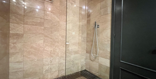 PISO AMUEBLADO DE 1 HABITACIÓN EN LA PLAZA INDEPENDENCIA DE GIRONA