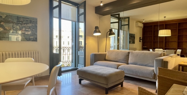 PISO AMUEBLADO DE 1 HABITACIÓN EN LA PLAZA INDEPENDENCIA DE GIRONA