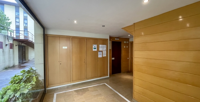 GRAND APPARTEMENT ENTIÈREMENT EXTÉRIEUR AVEC PARKING ET RANGEMENT INCLUS ET JARDIN COMMUNAUTAIRE ET PISCINE À PALAU - GIRONA