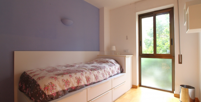 GRAND APPARTEMENT ENTIÈREMENT EXTÉRIEUR AVEC PARKING ET RANGEMENT INCLUS ET JARDIN COMMUNAUTAIRE ET PISCINE À PALAU - GIRONA