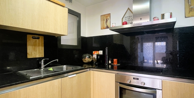 APPARTEMENT 3 PIÈCES AVEC TERRASSE DE 70M2 À SANTA EUGÉNIA - GIRONA