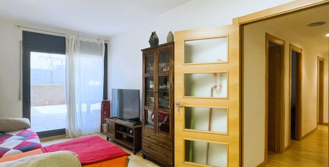 APPARTEMENT 3 PIÈCES AVEC TERRASSE DE 70M2 À SANTA EUGÉNIA - GIRONA