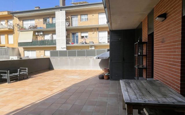 APPARTEMENT 3 PIÈCES AVEC TERRASSE DE 70M2 À SANTA EUGÉNIA - GIRONA