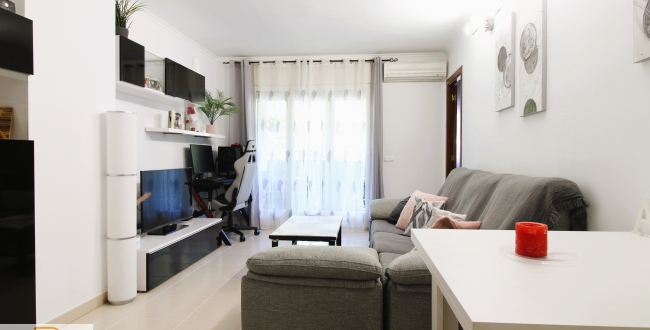 APPARTEMENT AVEC 3 CHAMBRES ET PARKING INCLUS À FONTAJAU