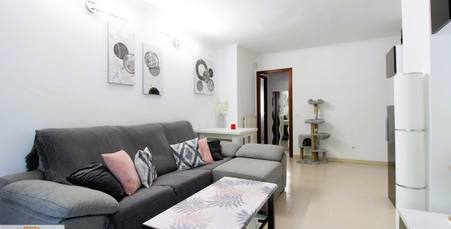 APPARTEMENT AVEC 3 CHAMBRES ET PARKING INCLUS À FONTAJAU