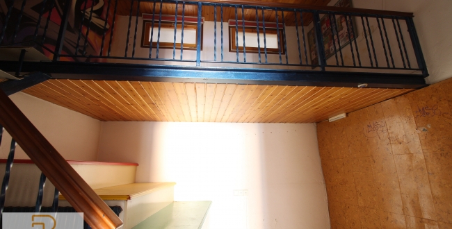 PISO DE GRANDES DIMENSIONES Y CARÁCTER EN EL BARRIO VELL DE GIRONA