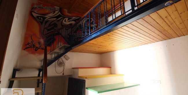 PISO DE GRANDES DIMENSIONES Y CARÁCTER EN EL BARRIO VELL DE GIRONA
