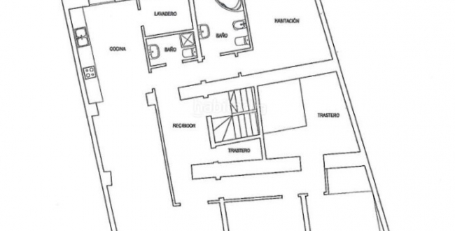 PISO DE GRANDES DIMENSIONES Y CARÁCTER EN EL BARRIO VELL DE GIRONA