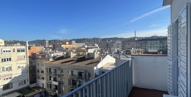 ÁTICO DE GRANDES DIMENSIONES Y CON TERRAZAS EN EIXAMPLE NORD GIRONA
