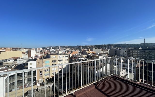 GRAND PENTHOUSE AVEC TERRASSES DANS L'EIXAMPLE NORD GIRONA