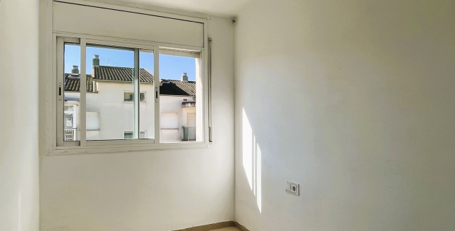 PENTHOUSE DUPLEX AVEC FANTASTIQUE TERRASSE SOLARIUM DE 70 M2 À SALT