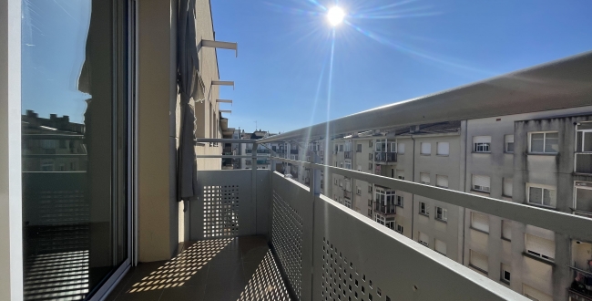 PENTHOUSE DUPLEX AVEC FANTASTIQUE TERRASSE SOLARIUM DE 70 M2 À SALT