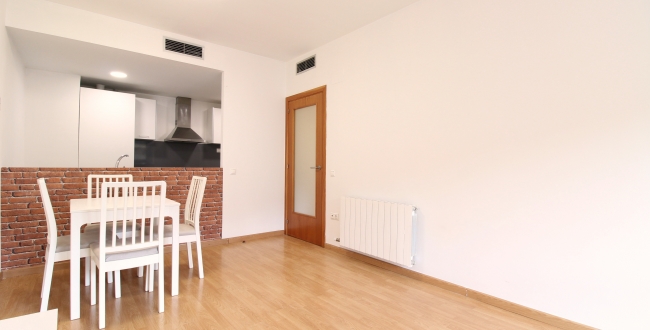 PISO SEMI NUEVO DE 2 HABITACIONES EXTERIORES CON PARKING INCLUIDO EN LA ZONA DE STA. EUGENIA - GIRONA