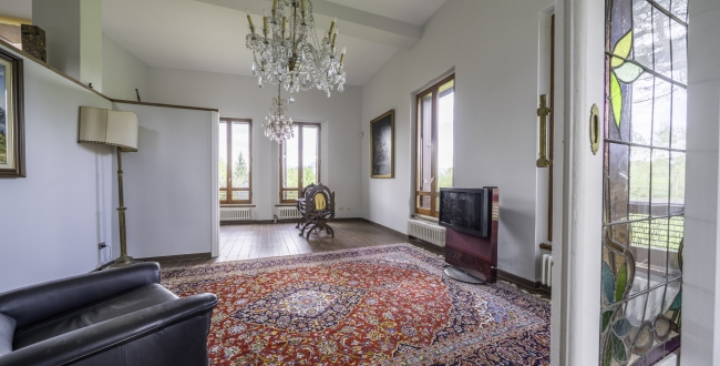 ŒUVRE DE MANUEL DE SOLÀ-MORALES À VENDRE : EXCLUSIVITÉ ET DESIGN À MONTSENY