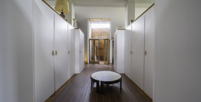 ŒUVRE DE MANUEL DE SOLÀ-MORALES À VENDRE : EXCLUSIVITÉ ET DESIGN À MONTSENY