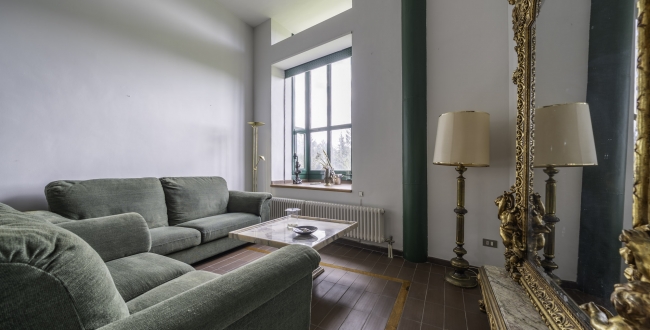 ŒUVRE DE MANUEL DE SOLÀ-MORALES À VENDRE : EXCLUSIVITÉ ET DESIGN À MONTSENY
