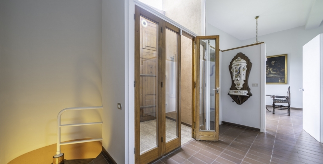 ŒUVRE DE MANUEL DE SOLÀ-MORALES À VENDRE : EXCLUSIVITÉ ET DESIGN À MONTSENY