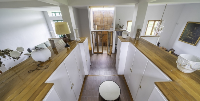 ŒUVRE DE MANUEL DE SOLÀ-MORALES À VENDRE : EXCLUSIVITÉ ET DESIGN À MONTSENY