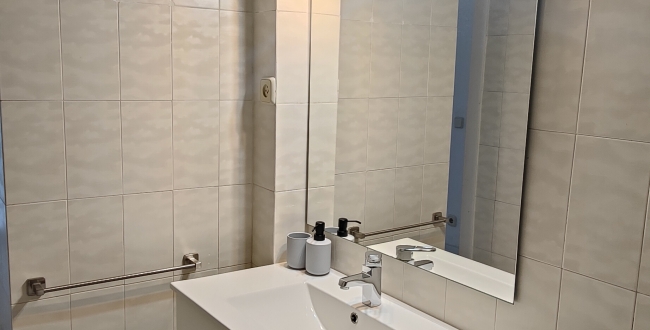 PISO DE 1 HABITACIÓN CON TERRAZA EN EL EIXAMPLE SUD DE GIRONA IDEAL INVERSORES