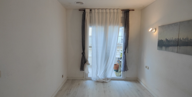 PISO DE 1 HABITACIÓN CON TERRAZA EN EL EIXAMPLE SUD DE GIRONA IDEAL INVERSORES