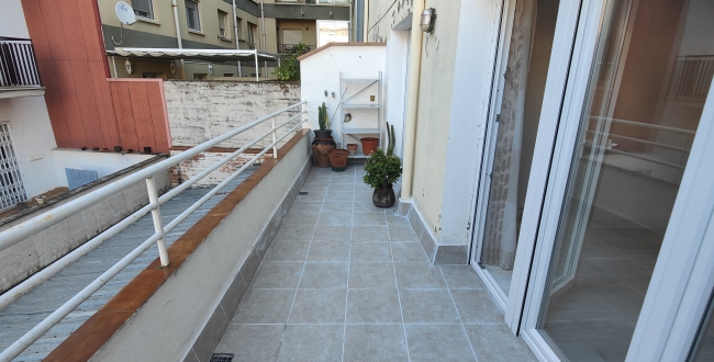 PISO DE 1 HABITACIÓN CON TERRAZA EN EL EIXAMPLE SUD DE GIRONA IDEAL INVERSORES