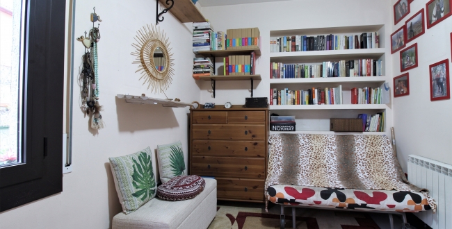 MAISON INDIVIDUELLE AVEC 2 CHAMBRES ET 2 SALLES DE BAINS ET PISCINE