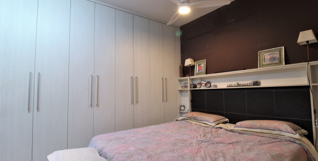 MAISON INDIVIDUELLE AVEC 2 CHAMBRES ET 2 SALLES DE BAINS ET PISCINE
