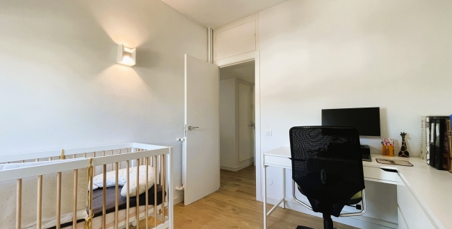 APPARTEMENT 3 CHAMBRES RÉNOVÉ AVEC VUES SPECTACULAIRES ET SITUATION PRIVILÉGIÉE À GÉRONEv