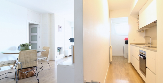 APPARTEMENT 3 CHAMBRES RÉNOVÉ AVEC VUES SPECTACULAIRES ET SITUATION PRIVILÉGIÉE À GÉRONEv