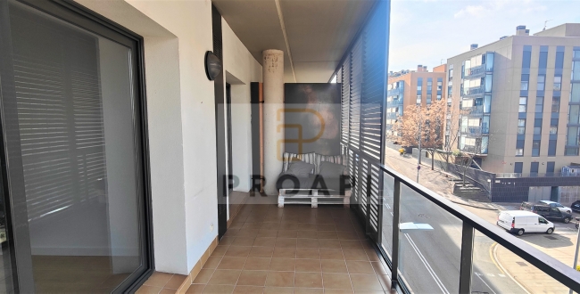 APPARTEMENT DE 3 CHAMBRES, 2 SALLES DE BAINS AVEC TERRASSE À VENDRE À EIXAMPLE SUD-MIGDIA, IDÉAL POUR INVESTISSEURS