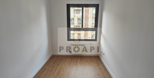 APPARTEMENT DE 3 CHAMBRES, 2 SALLES DE BAINS AVEC TERRASSE À VENDRE À EIXAMPLE SUD-MIGDIA, IDÉAL POUR INVESTISSEURS