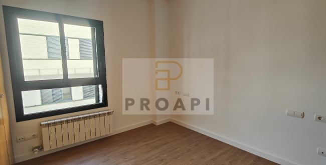APPARTEMENT DE 3 CHAMBRES, 2 SALLES DE BAINS AVEC TERRASSE À VENDRE À EIXAMPLE SUD-MIGDIA, IDÉAL POUR INVESTISSEURS