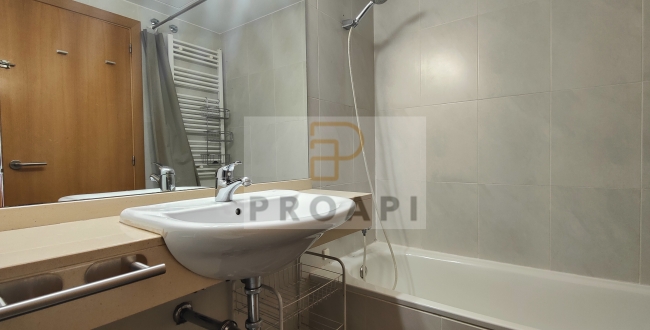 APPARTEMENT DE 3 CHAMBRES, 2 SALLES DE BAINS AVEC TERRASSE À VENDRE À EIXAMPLE SUD-MIGDIA, IDÉAL POUR INVESTISSEURS