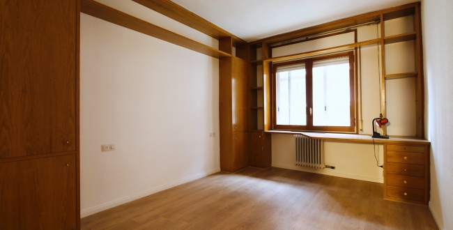 APPARTEMENT DE 114 M² UTILE AVEC 4 CHAMBRES DOUBLES EXTÉRIEURES ET 2 SALLES DE BAINS À LA DEVESA - GIRONA