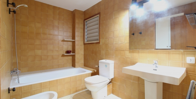 APPARTEMENT DE 114 M² UTILE AVEC 4 CHAMBRES DOUBLES EXTÉRIEURES ET 2 SALLES DE BAINS À LA DEVESA - GIRONA