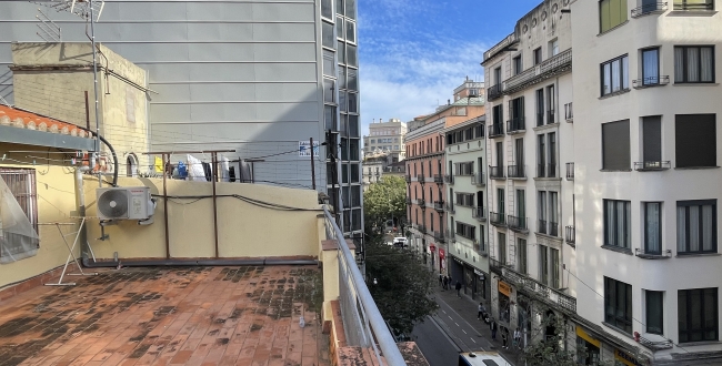 PIS REFORMAT DE 2 HABITACIONS AMB LLICÈNCIA TURÍSTICA A GIRONA