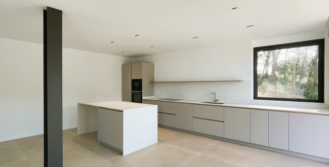 CASA UNIFAMILIAR DE DISSENY CONTEMPORANI I ELEGÀNCIA MEDITERRANEA A BEGUR