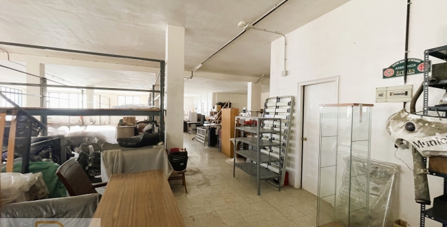 LOCAL DIÀFAN FONTAJAU